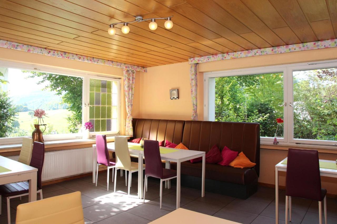 Familie Hotel Kameleon Elleringhausen Экстерьер фото