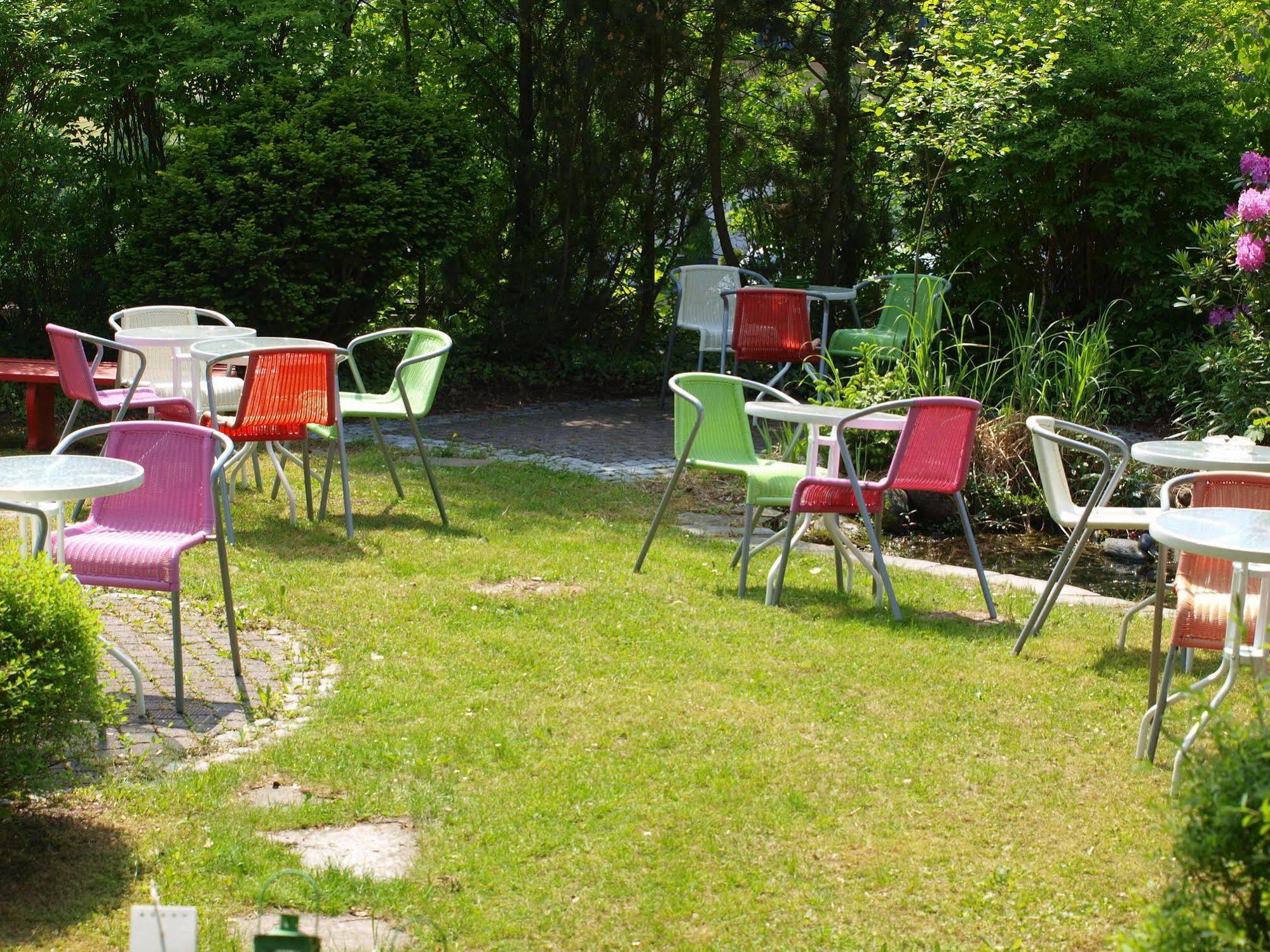 Familie Hotel Kameleon Elleringhausen Экстерьер фото